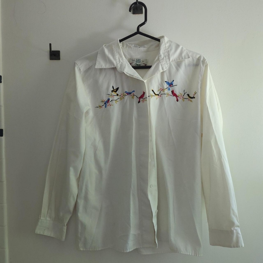 Orvis Embroidered Bird Button Up